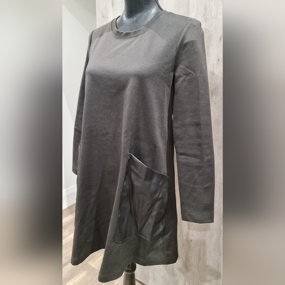 BCBGMAXAZRIA BLACK SWING DRESS WITH VEGAN LEATHER POCKETS SIZE S EUC - Picture 3 of 8